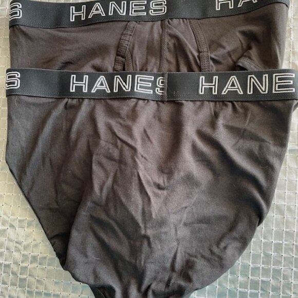 Hanes new briefs size M - Picture 3 of 3